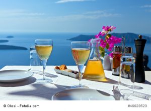 Wein auf einem Tisch
